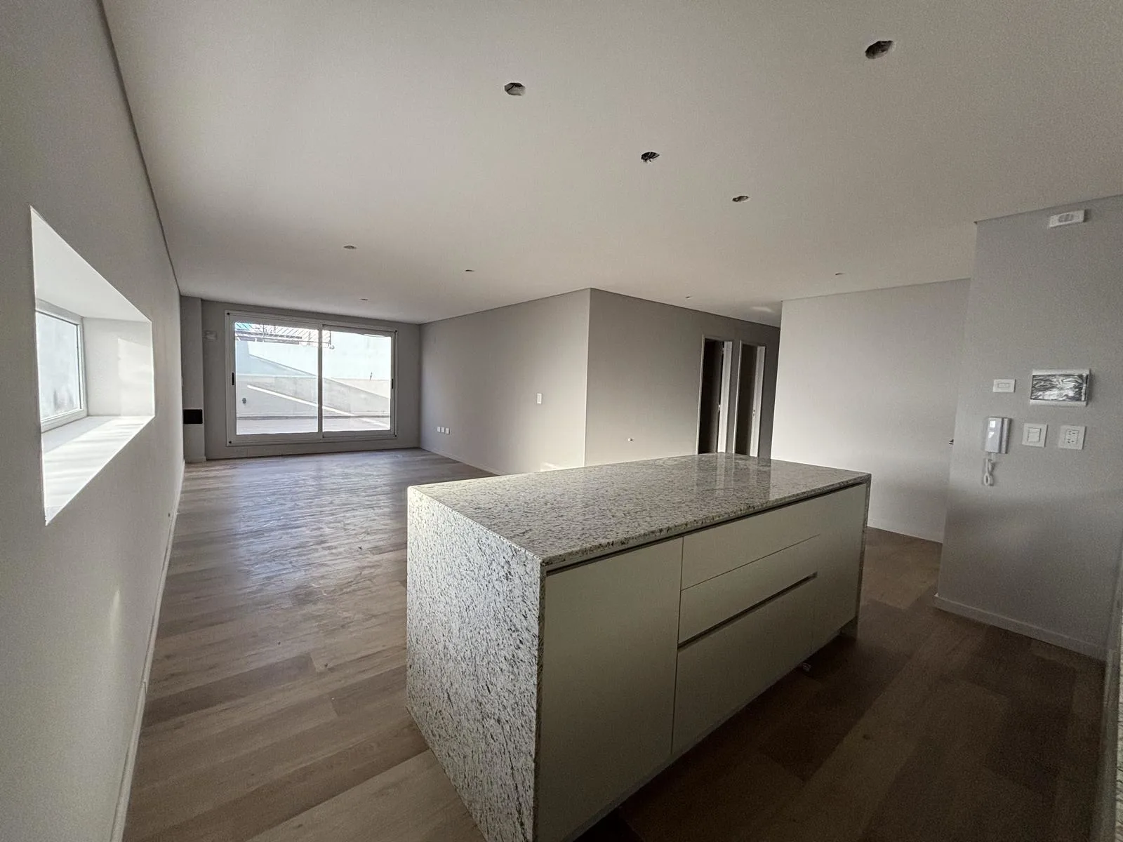 Mendoza 800 - Departamento de tres dormitorios en venta en Rosario