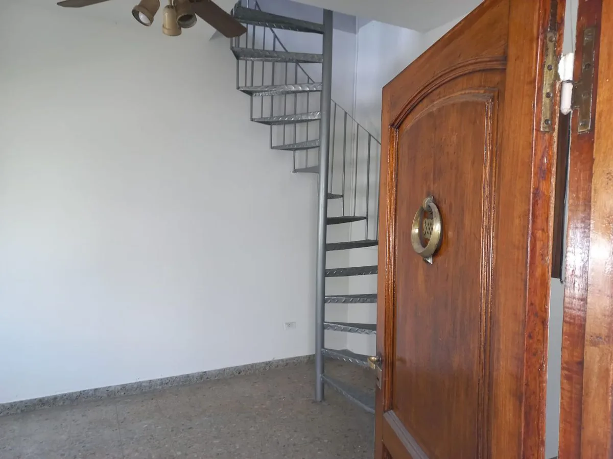 Venta Casa Merlo 4 ambientes 2 baños Apto Crédito! foto 3