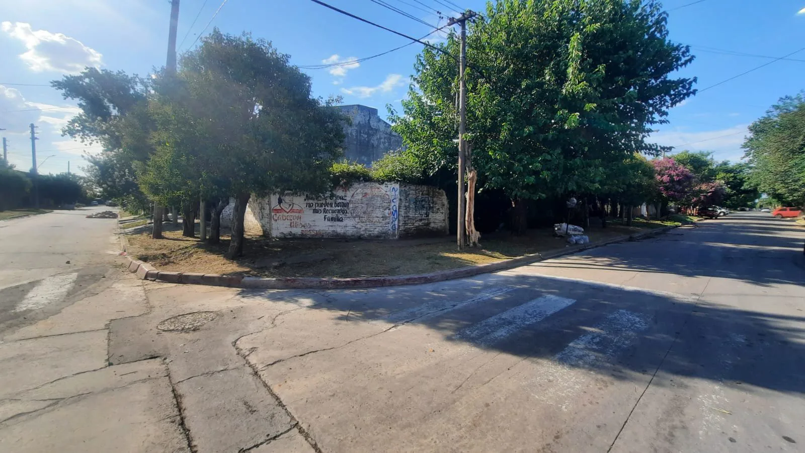 Venta de Terreno en Castelar Sur. foto 2
