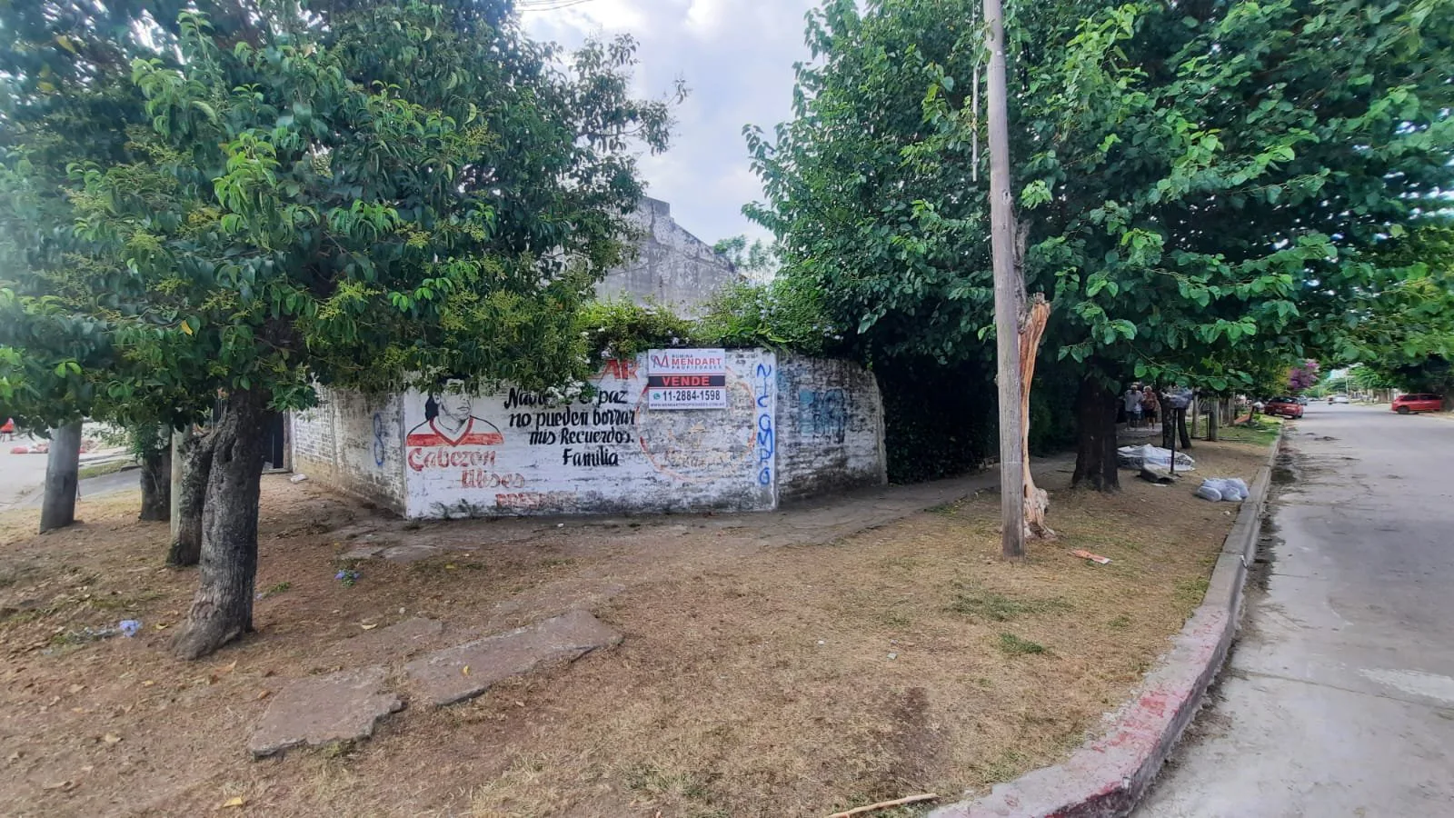 Venta de Terreno en Castelar Sur. foto 3