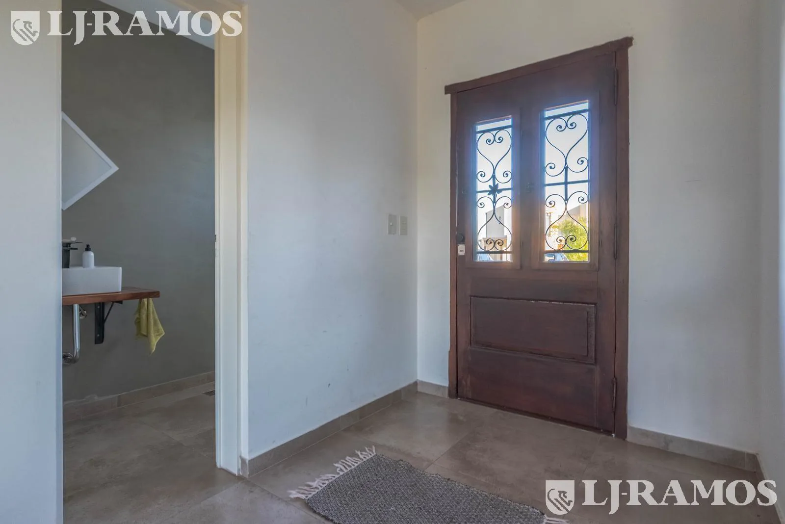 Casa en San Sebastián OPORTUNIDAD AREA 8 SIN ESCRITURA - MB foto 4