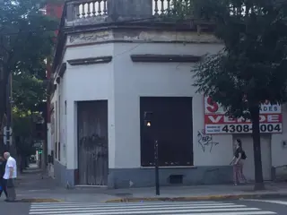 Venta terreno en esquina, excelente ubicación.  Av San Juan 4300 foto 2