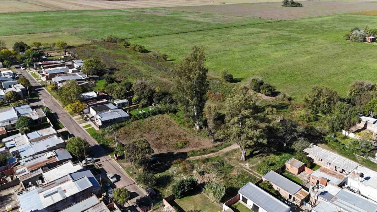 VENTA CAMPO CON PLANO DE LOTEO APROBADO EN ROJO SN foto 2