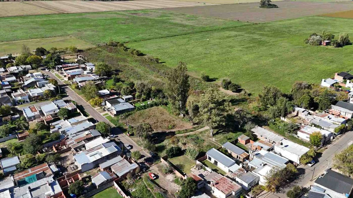 VENTA CAMPO CON PLANO DE LOTEO APROBADO EN ROJO SN foto 3