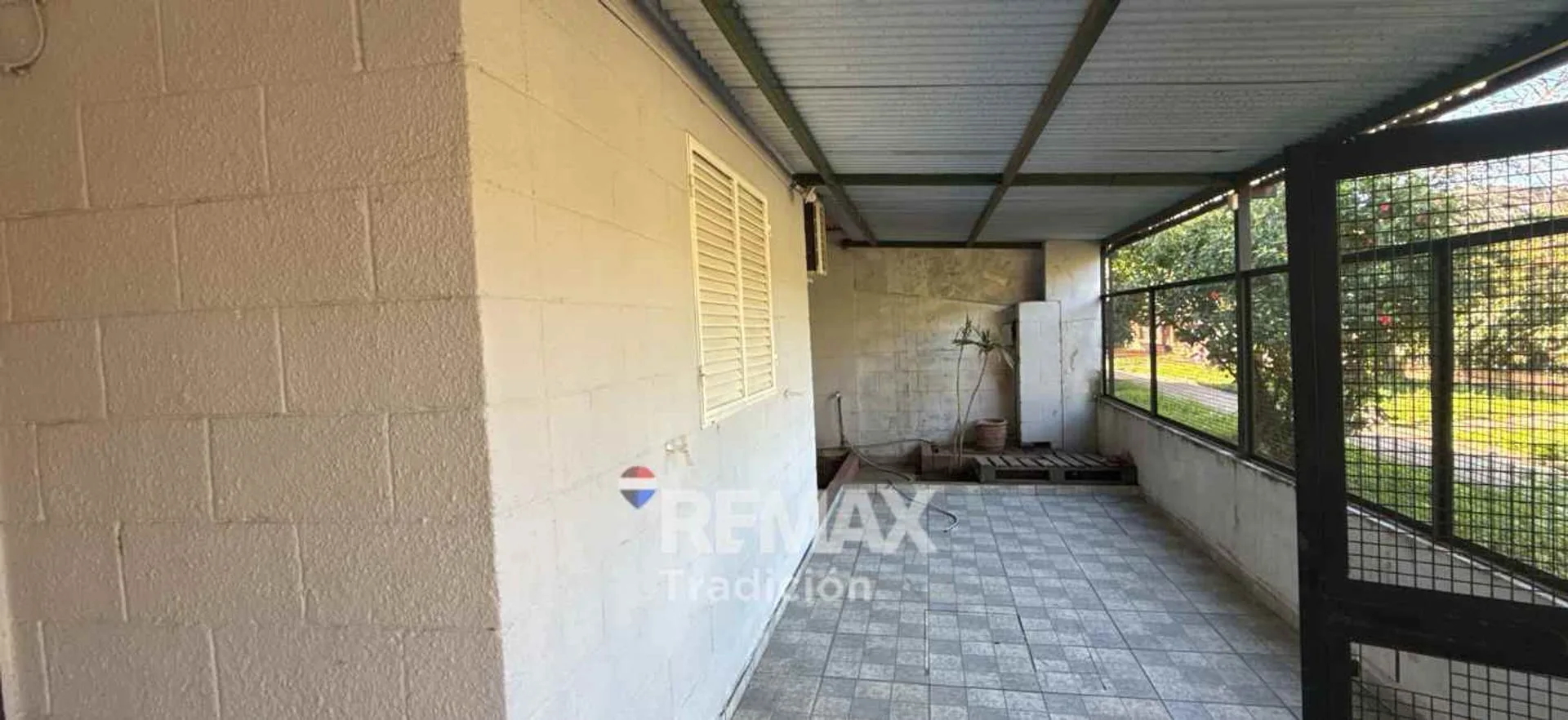 VENTA CASA 3 HABITACIONES BARRIO ESPAÑA foto 2