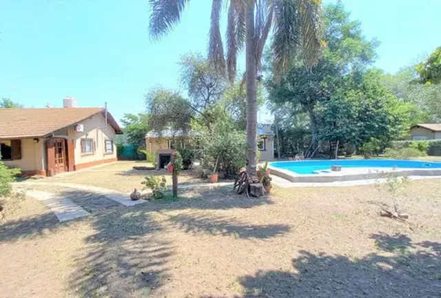 VENTA CASA 3 AMBIENTES LA REJA MORENO JARDIN