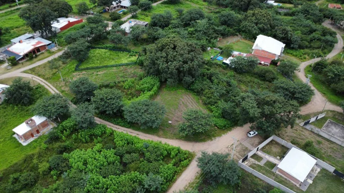 VENTA TERRENO ESQUINA BOSQUES CEIBAL 1 600 m²