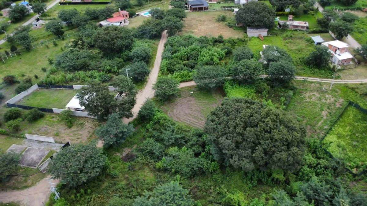 VENTA TERRENO ESQUINA BOSQUES CEIBAL 1 600 m² foto 2