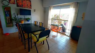 Venta Dpto 3 Ambientes Con cochera - Monte Castro foto 3