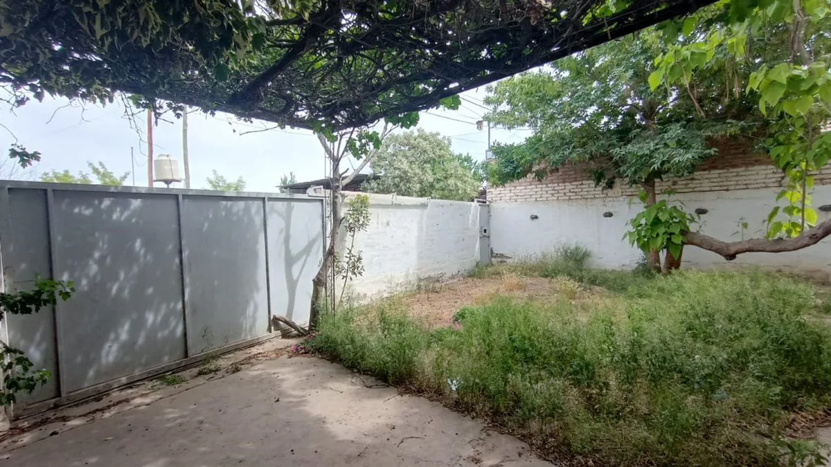 VENTA CASA EN PH 4 DORM  - APTA CRÉDITO - PLOTTIER foto 4