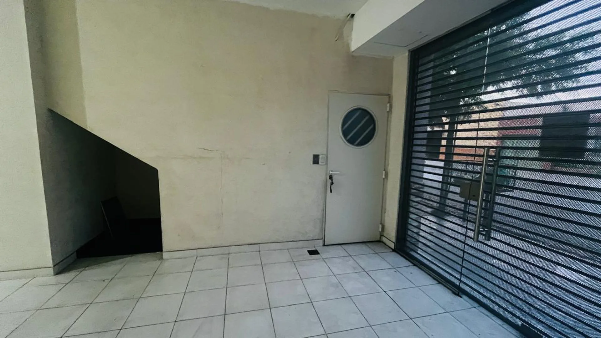 VENTA LOCAL COMERCIAL 50 M2 LANUS CENTRO foto 4