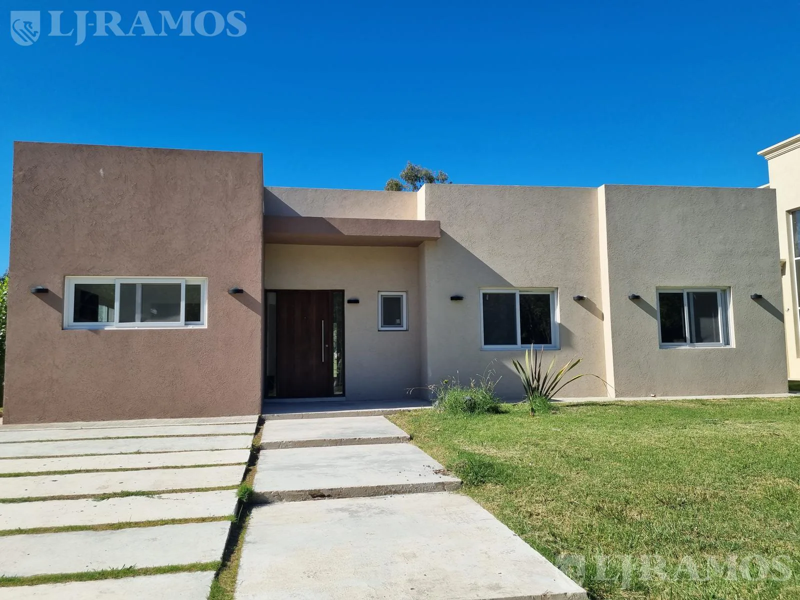 VENTA CASA EN CASUARINAS DEL PILAR foto 3