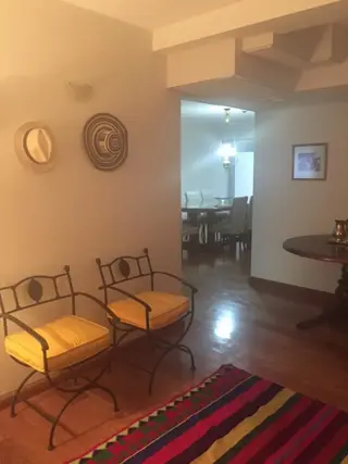 RAWSON AL 800- TRELEW- CHUBUT- CASA DE 4 DORMITORIOS CON PISCINA Y QUINCHO- foto 1