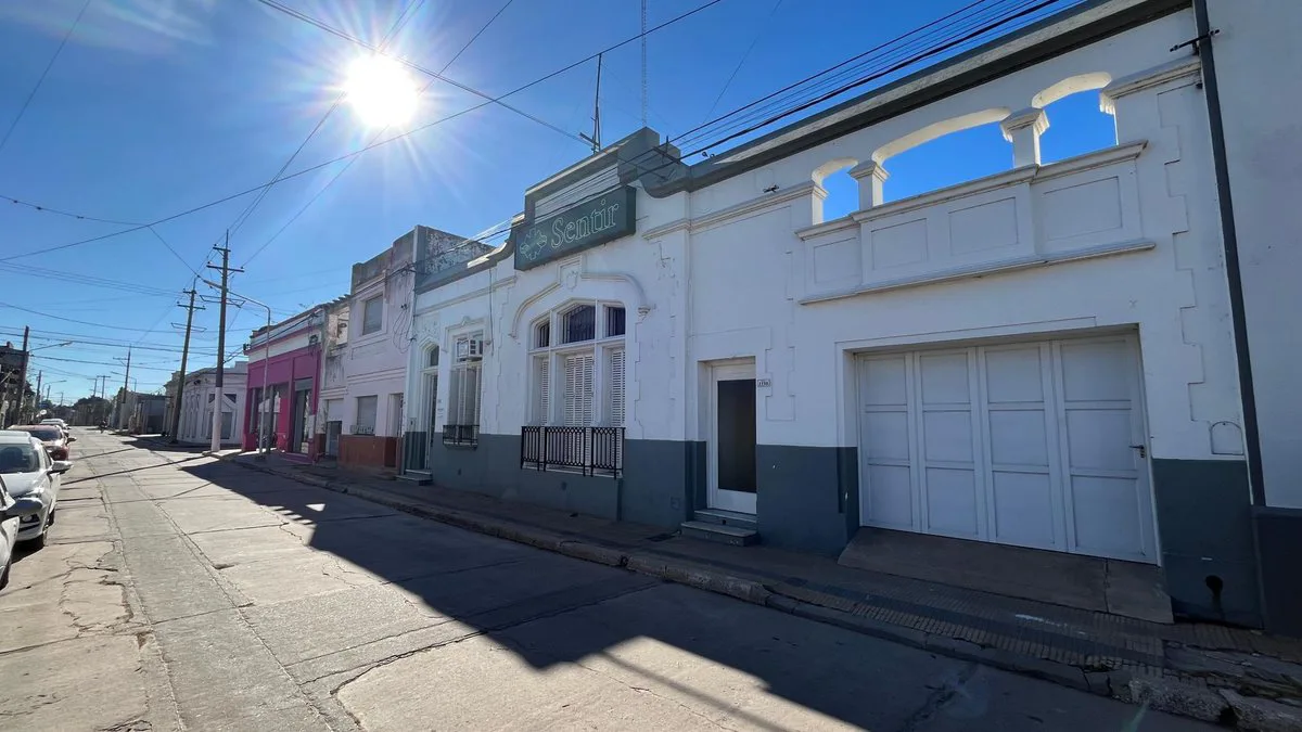 SALÓN COMERCIAL EN VENTA EN EL CENTRO DE CORONDA foto 3