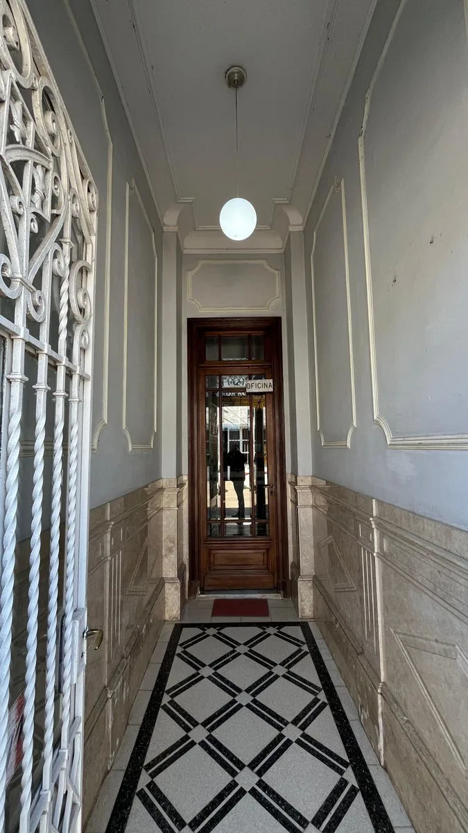 SALÓN COMERCIAL EN VENTA EN EL CENTRO DE CORONDA foto 4