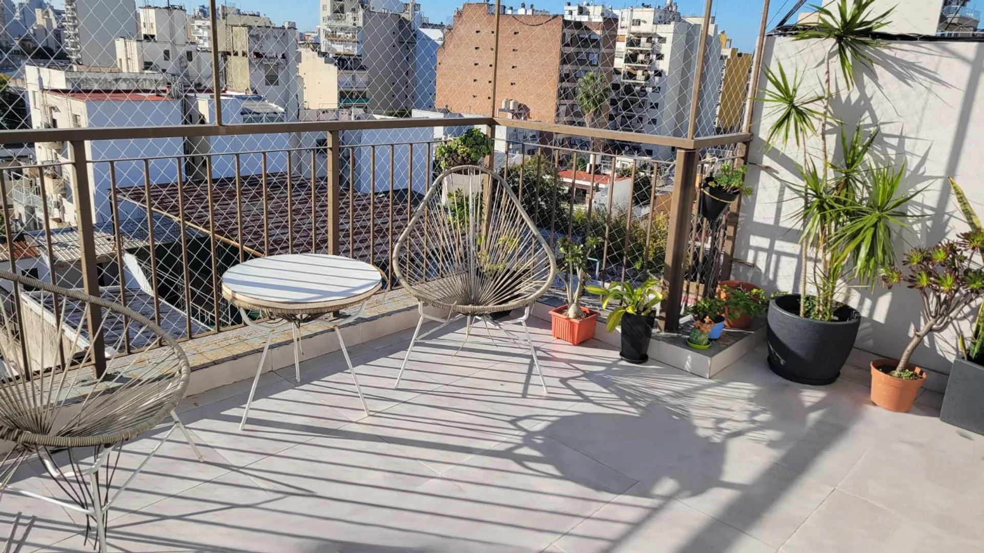 venta tres ambientes gran balcon aterrazado foto 3
