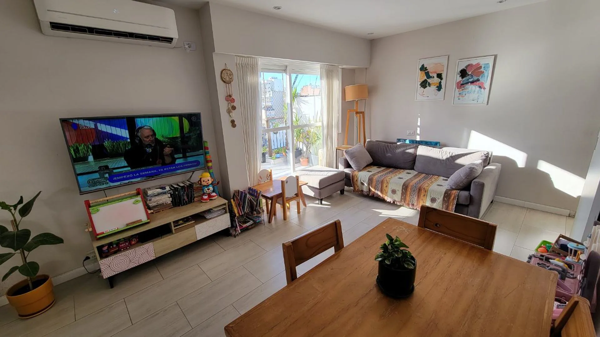 venta tres ambientes gran balcon aterrazado foto 4