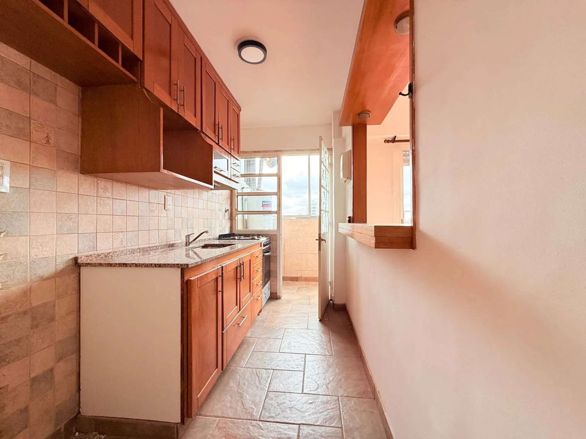 ALQUILER DEPARTAMENTO 2 AMBIENTES BCN EN PATERNAL foto 2