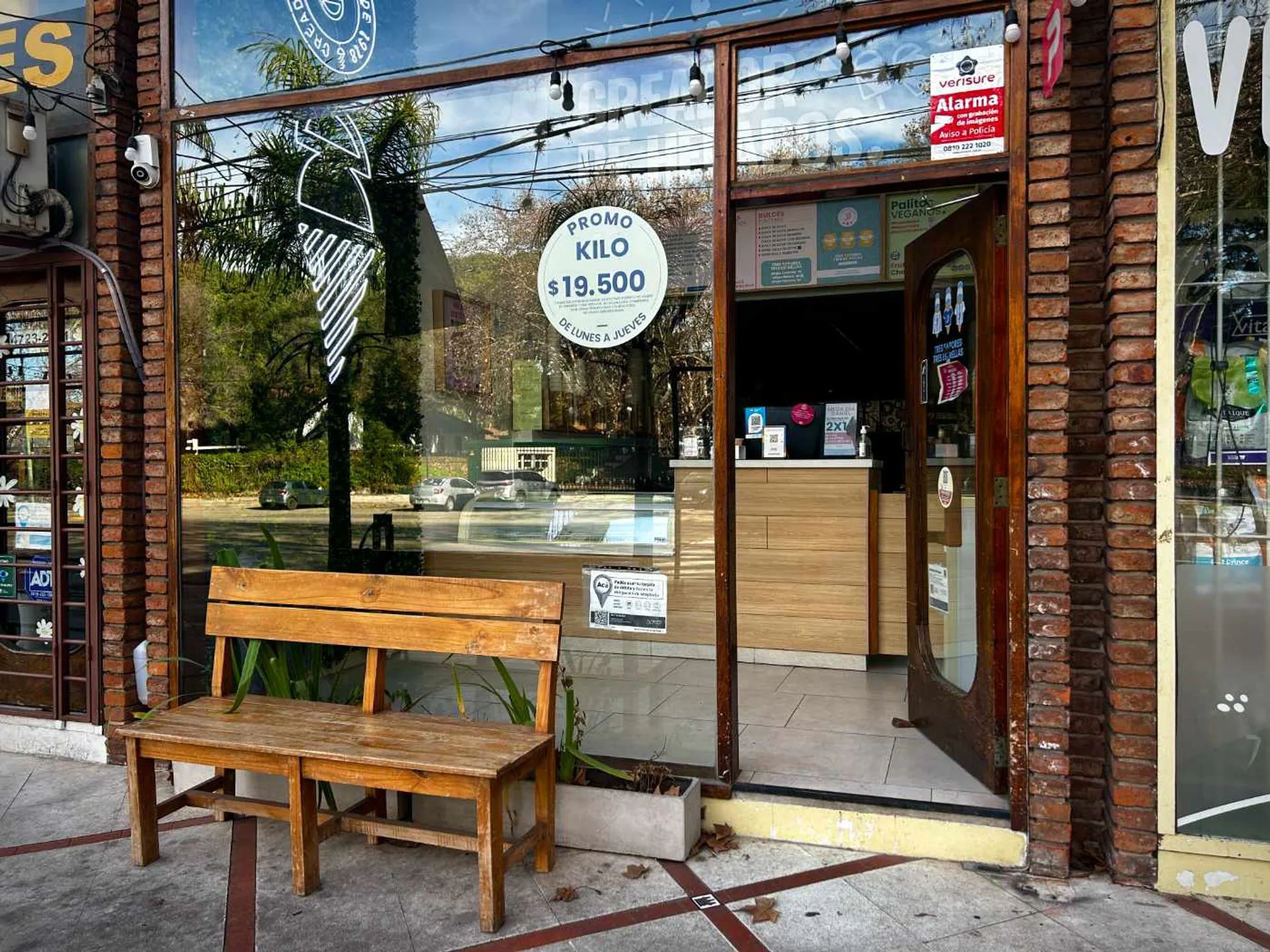 Fondo de Comercio Heladeria en Venta, San Isidro foto 2