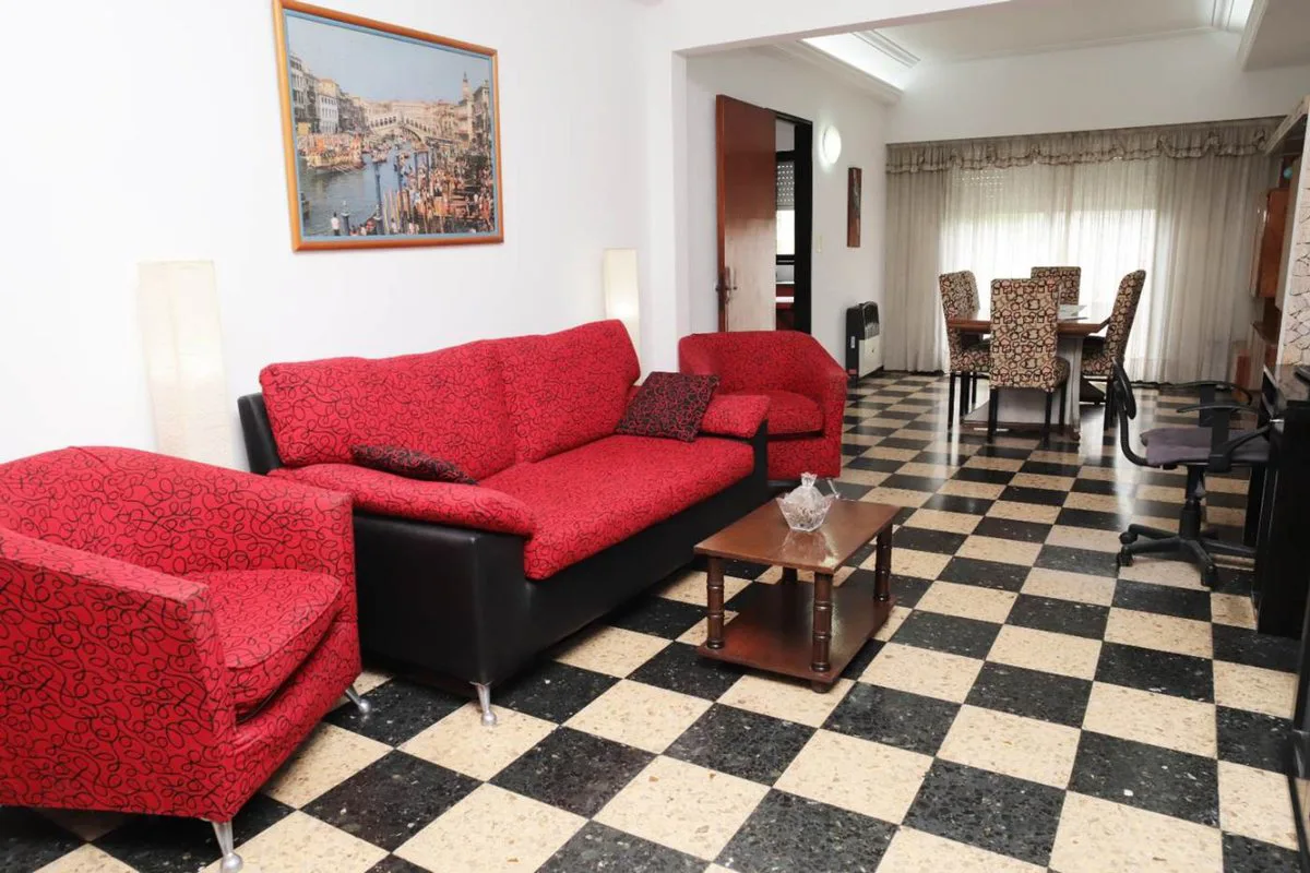 ALQUILER DEPARTAMENTO 3 AMBIENTES LOMAS DELMIRADOR foto 2