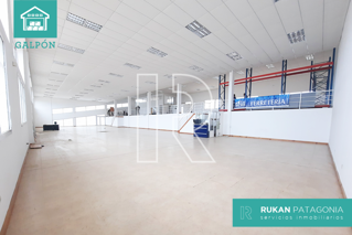 #AlquilerRUKAN | PREDIO ZONA INDUSTRIAL | Caleta Olivia.- (Salón Comercial + Depósito + Oficinas) foto 3