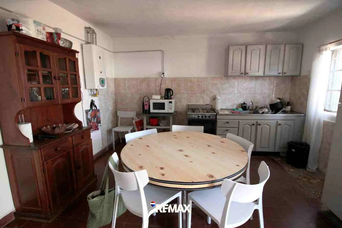 VENTA CASA 3 AMBIENTES APTA CREDITO MONTE HERMOSO foto 5