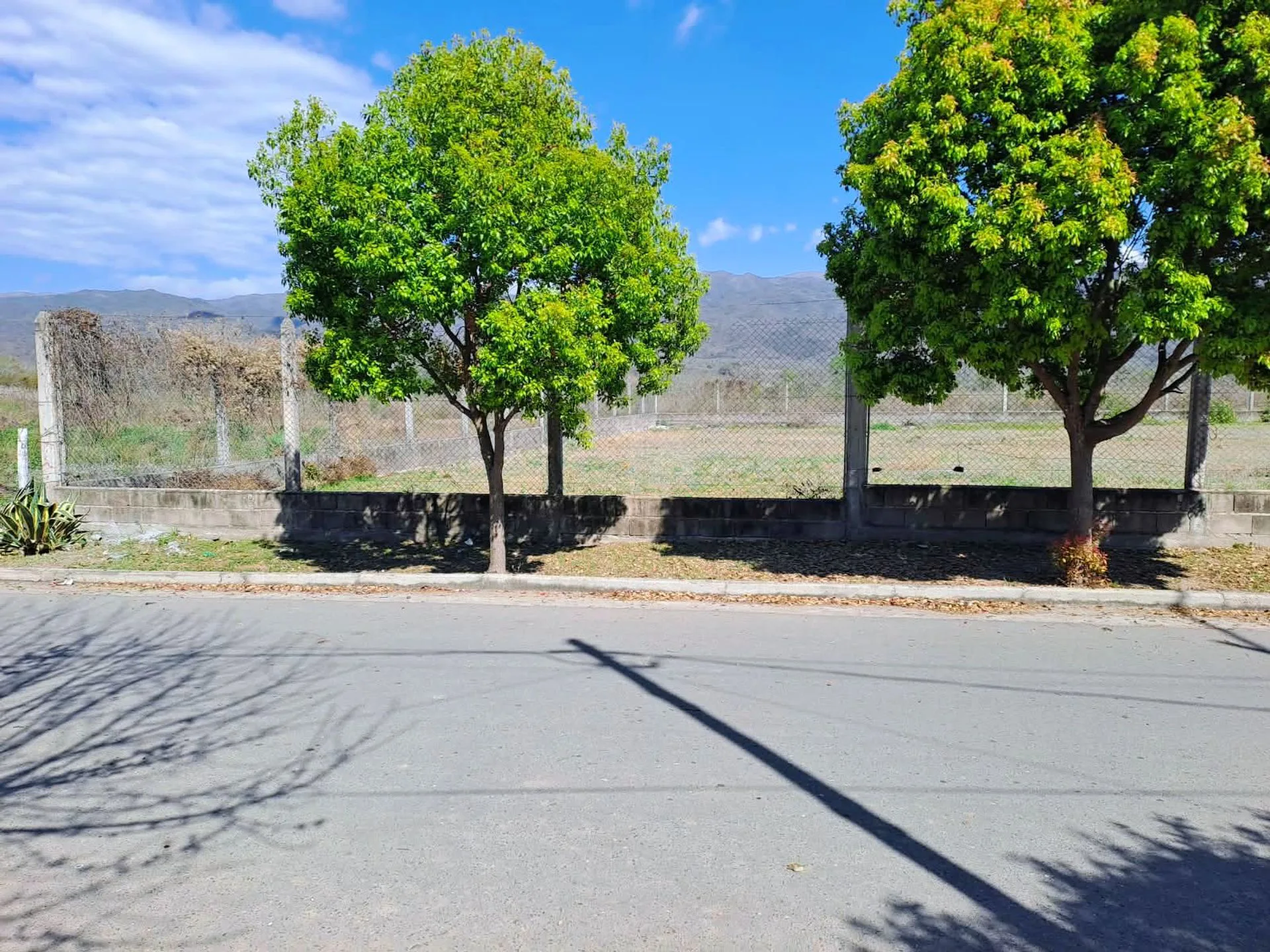 SE VENDEN 2 LOTES, 450 M2 C/U LA MERCED, CATAMARCA foto 3
