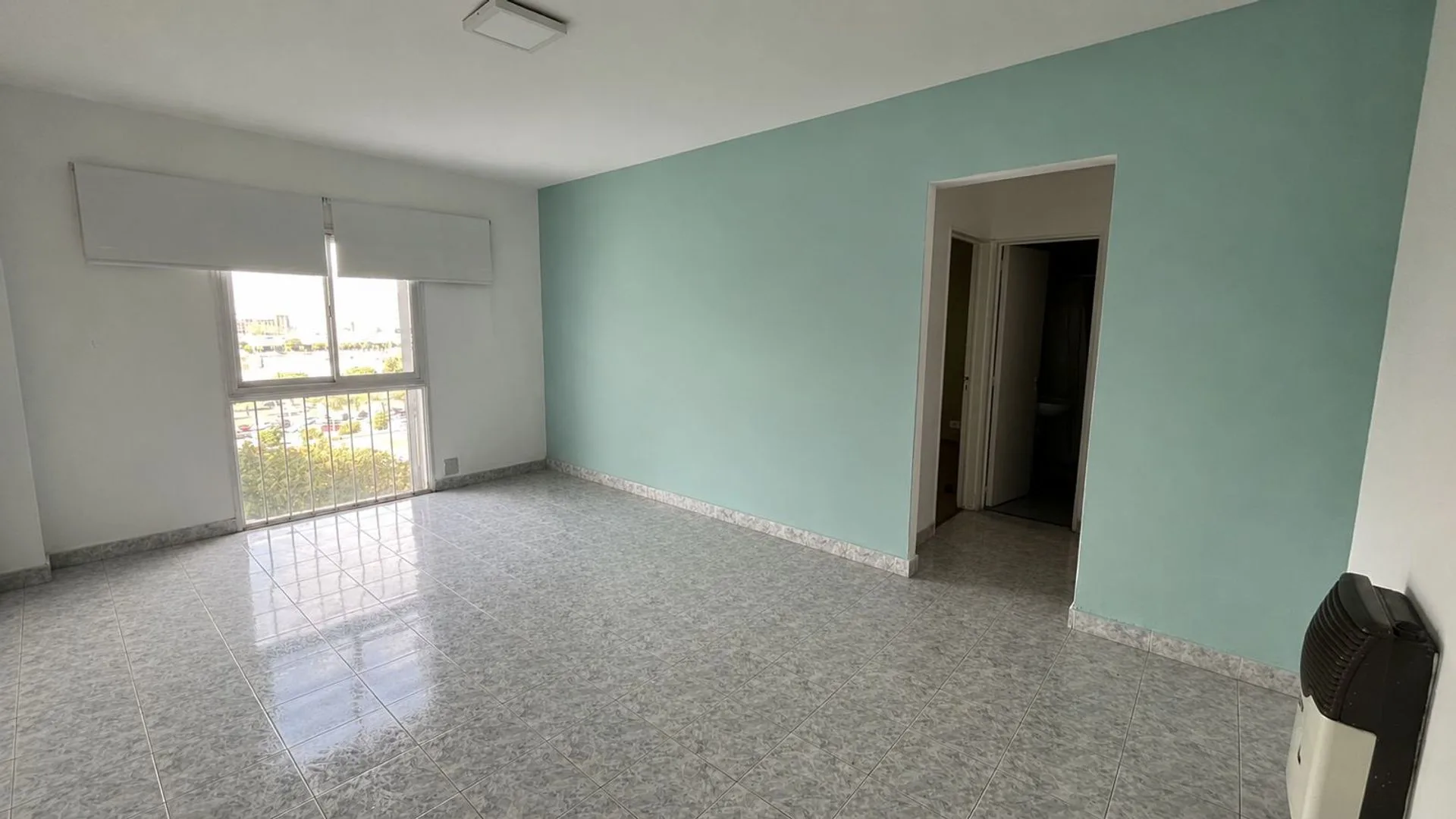 SE VENDE DPTO 1 DORMITORIO SOBRE CALLE RIVADAVIA foto 4