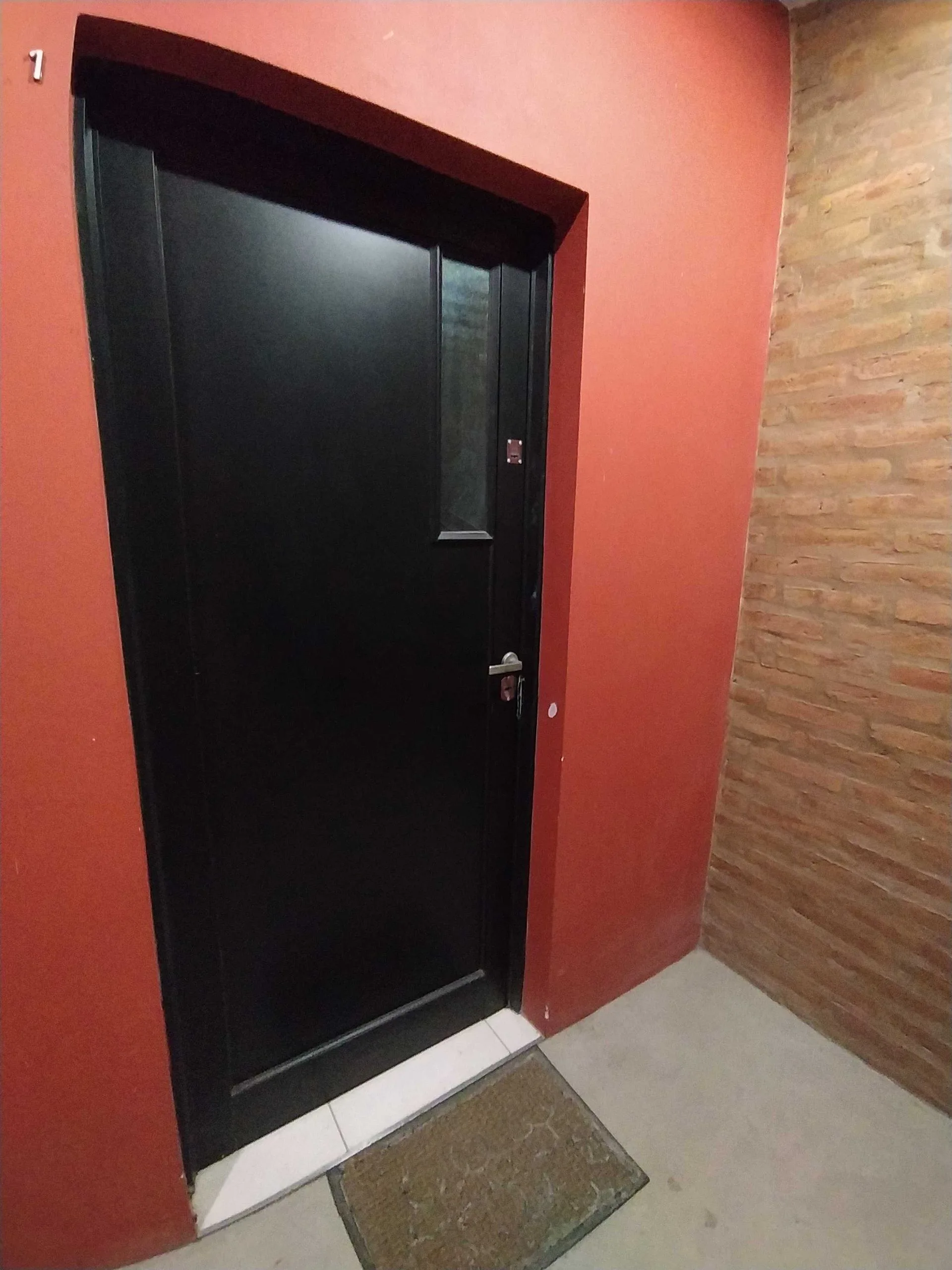 DPTO DE UN DORMITORIO EN VENTA EN B° STO. CABRAL foto 3