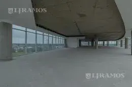 Oficinas SportClub en Escobar!  Excelente ubicación - PG