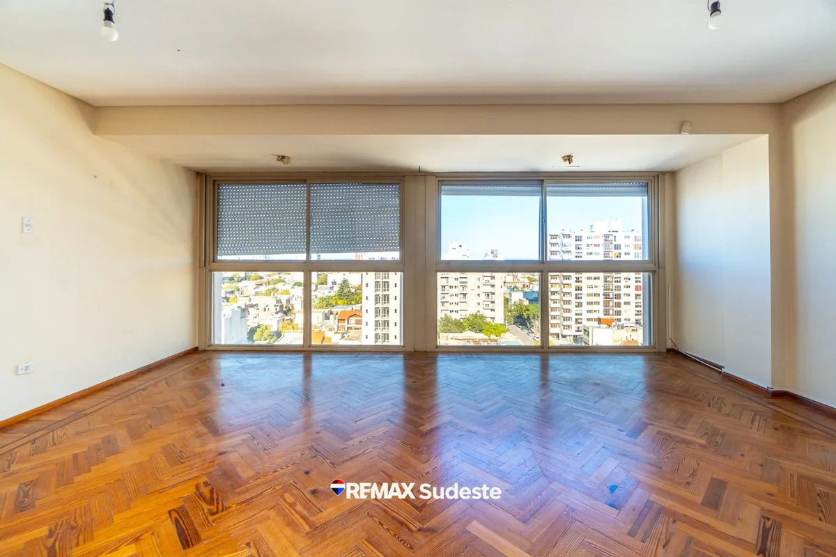 VENTA SEMIPISO DE DOS PLANTAS CENTRO APTO CREDITO foto 4