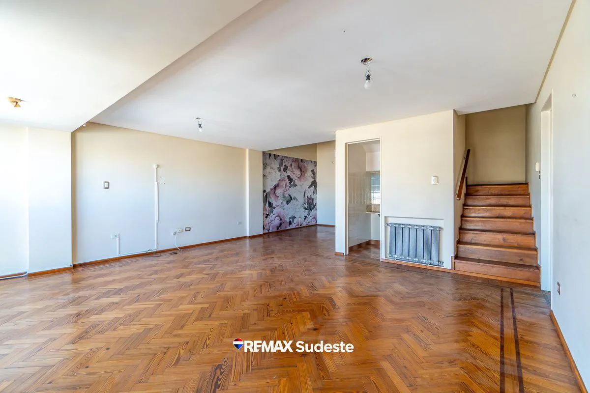 VENTA SEMIPISO DE DOS PLANTAS CENTRO APTO CREDITO foto 5