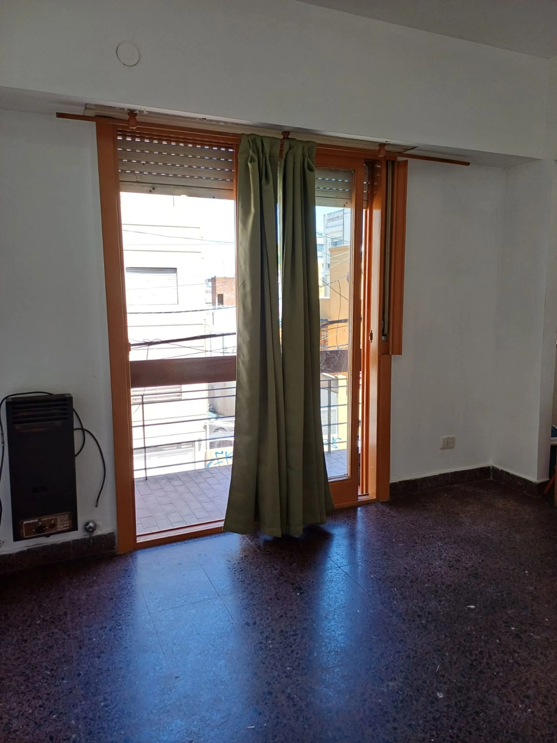 VENTA DEPARTAMENTO 3 AMB.EN RAMOS MEJÍA CON BALCÓN foto 5