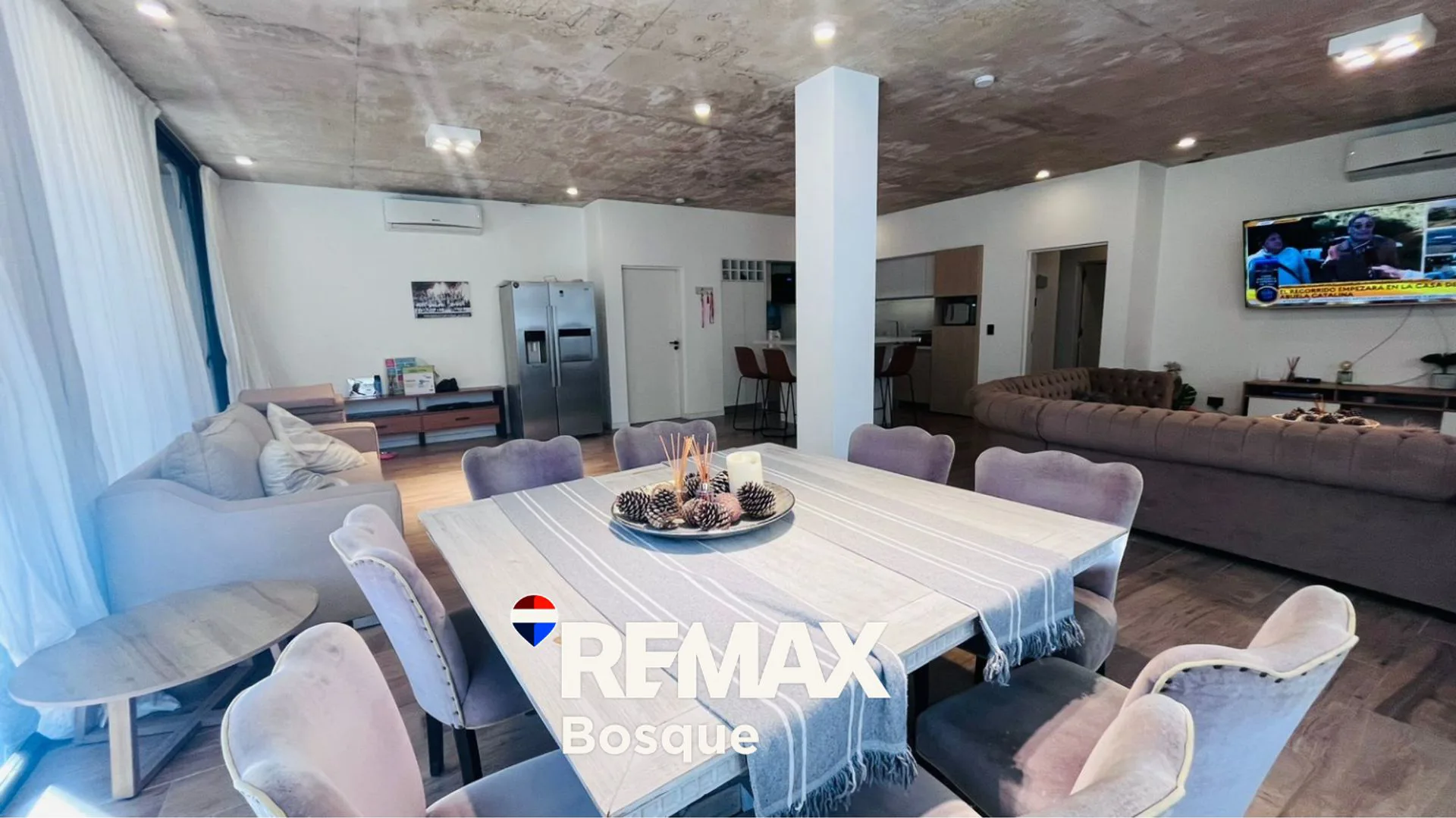 VENTA CASA VILLA ROBLES HORMIGON VISTO foto 2