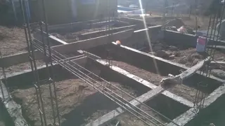 Casa Nueva A ESTRENAR, siquiman, con 2 dormitorios, cocina-comedor diario, baño, lavadero, a mts del rio y muy buen entorno familiar. CONSULTAR POR CU foto 2