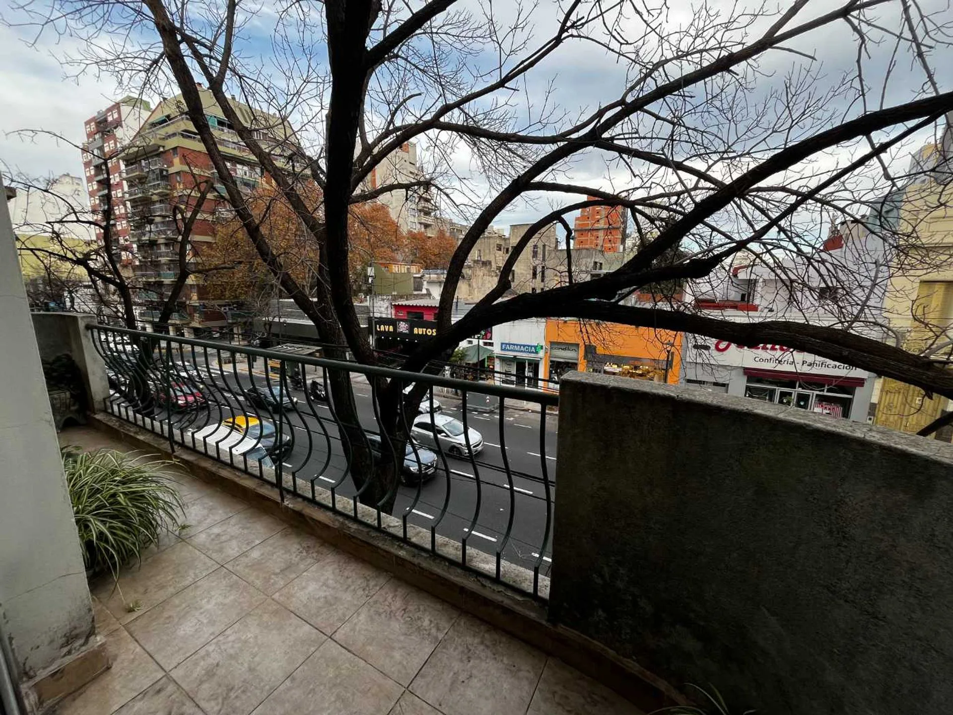 PH 4 AMB EN VENTA ALMAGRO C/BALCÓN AL FRENTE foto 3