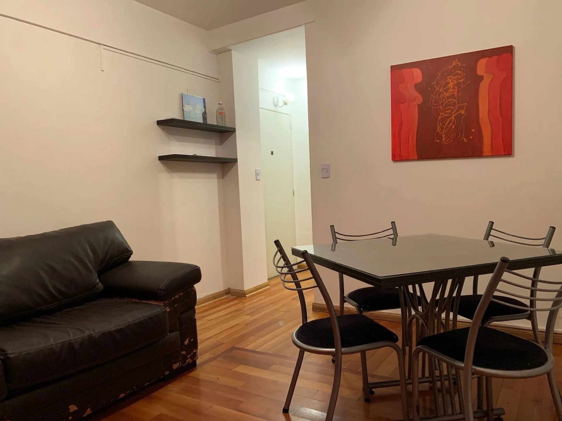 Venta departamento 2 ambientes con cochera fija foto 3