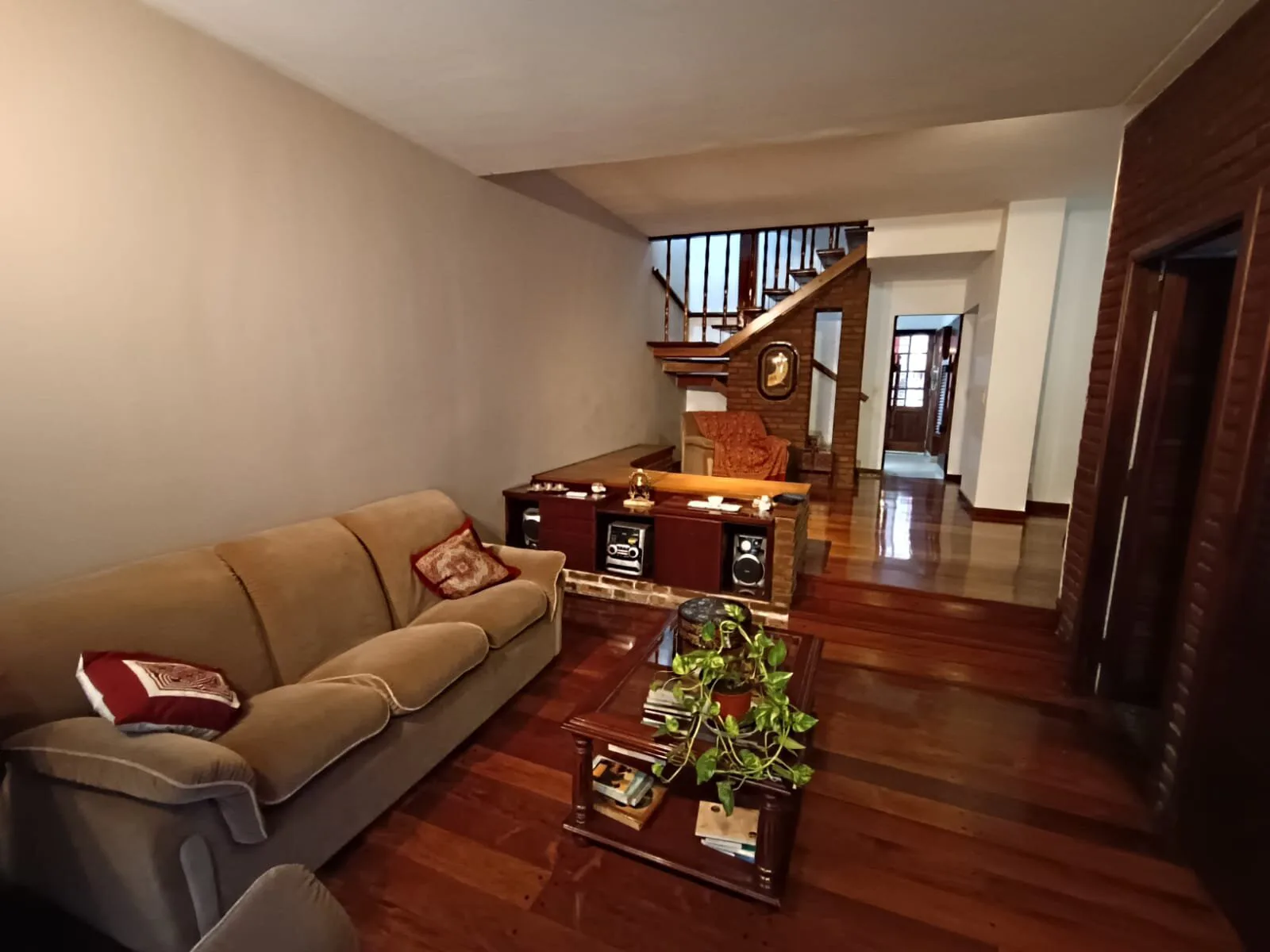 DEPARTAMENTO TIPO CASA AMPLIO AL FRENTE DE 4 AMBIENTES, Oliden 4400 - Villa Lugano