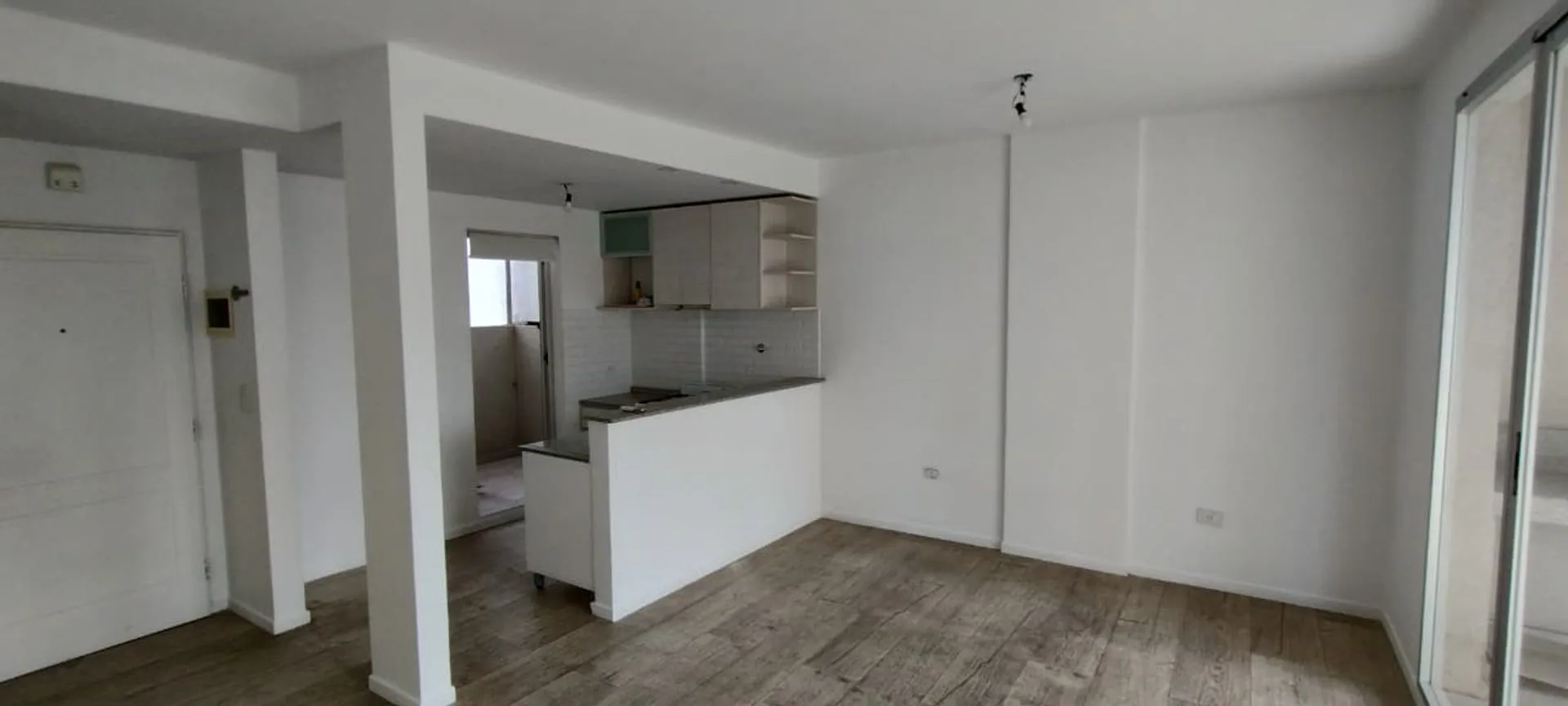 EXCELENTE DEPARTAMENTO 2 AMB. EN VILLA DELPARQUE foto 2