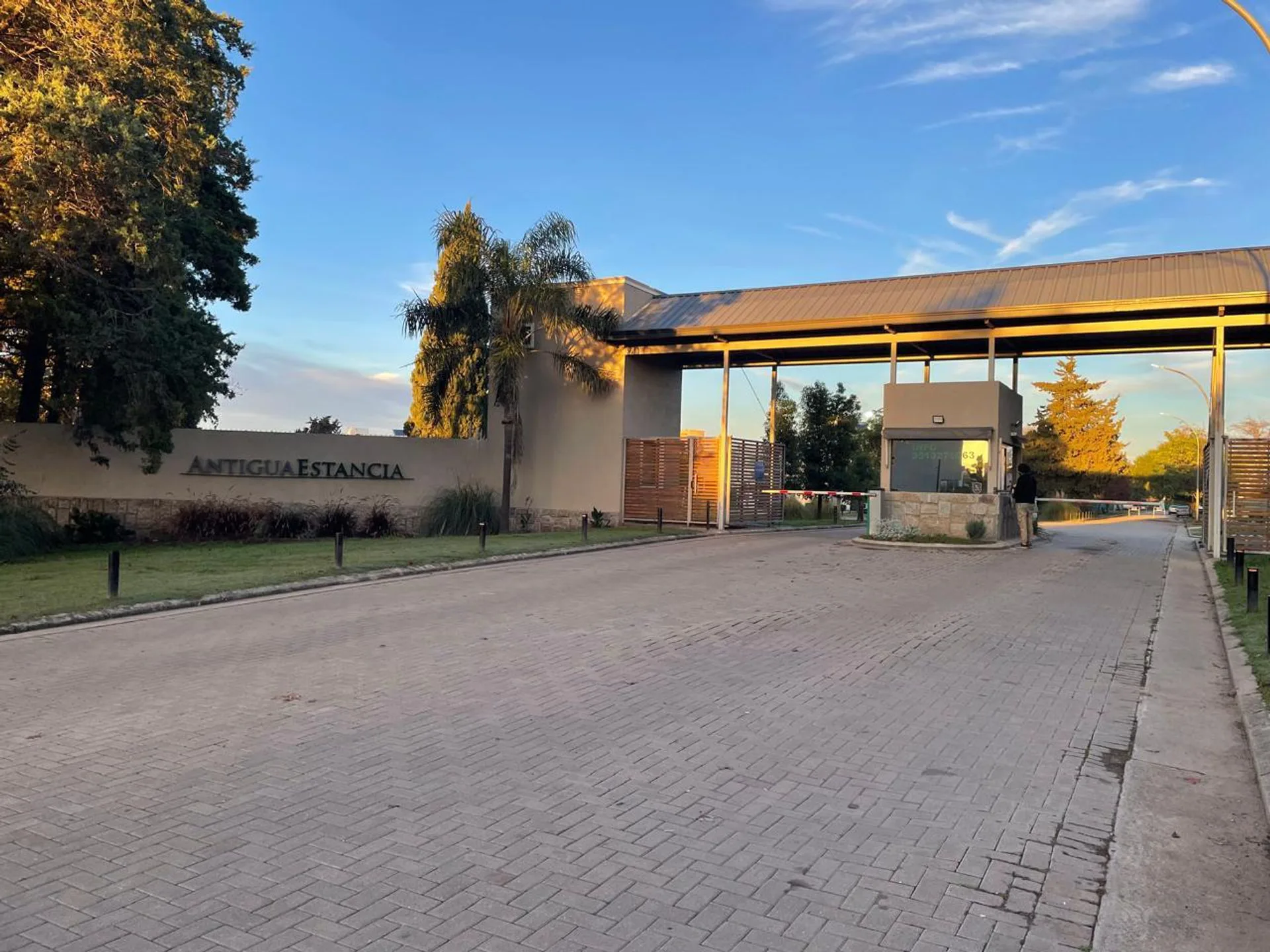 VENTA LOTE EN BARRIO CERRADO ANTIGUA ESTANCIA foto 3