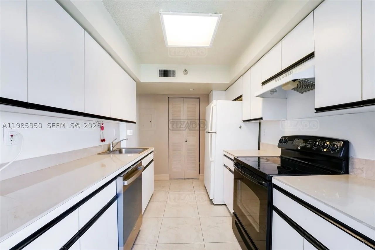 19101 NE 36th Ct #705 19100 foto 4