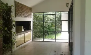 CHALET MUY LINDO CON PATIO - GALERIA - ASADOR - PARA 6-7 PERSONAS. foto 3