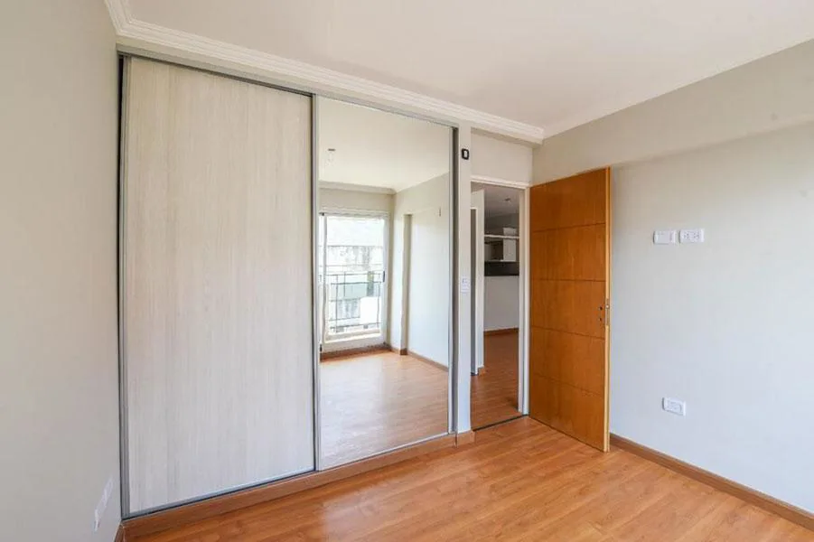 Chacabuco 1500 - Departamento en venta de 1 dormitorio Rosario zona Martin foto 2
