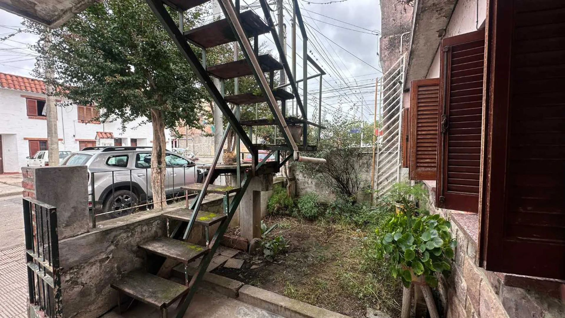 VENTA CASA + DTOS EN B° CIUDAD DE NIEVA foto 5