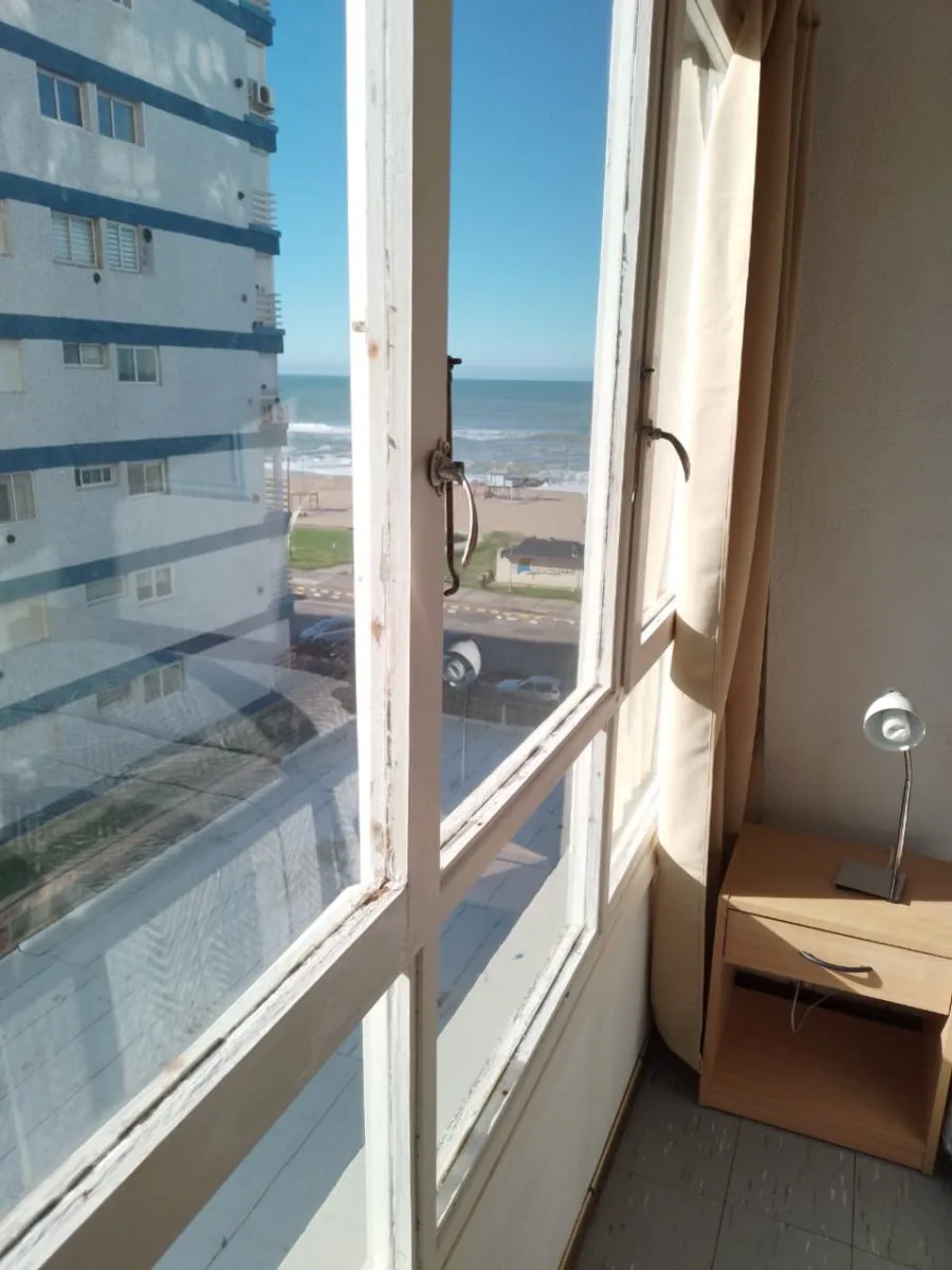 Alquiler temporario 1 ambiente con vista al mar en Miramar. Edificio Playa I foto 3