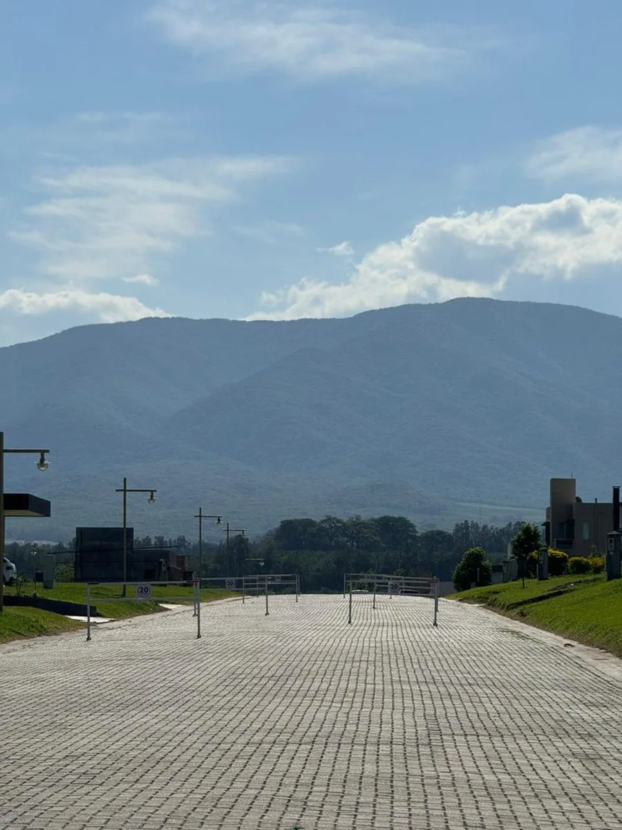 VENTA TERRENO CENTRAL PRADERAS DEL NOGAL