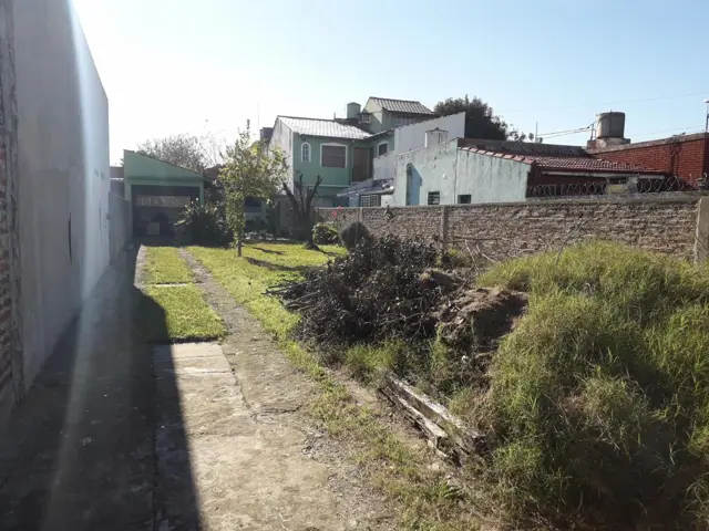 LOTE DE 300M² - CAAGUAZU 836 C.MADERO