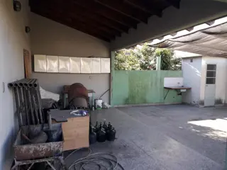 LOTE DE 300M² - CAAGUAZU 836 C.MADERO foto 3