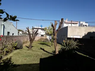 LOTE DE 300M² - CAAGUAZU 836 C.MADERO foto 4