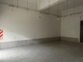 Excelente Local Comercial en Alquiler foto 4